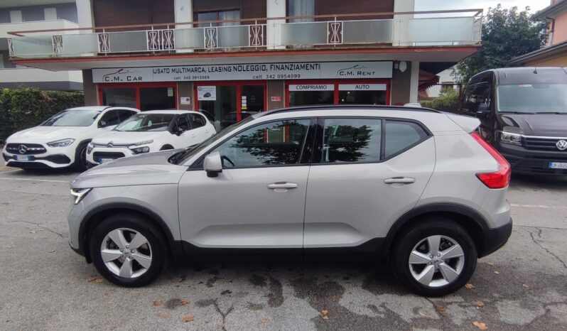 Volvo XC40 2.0 b3 Core auto pieno