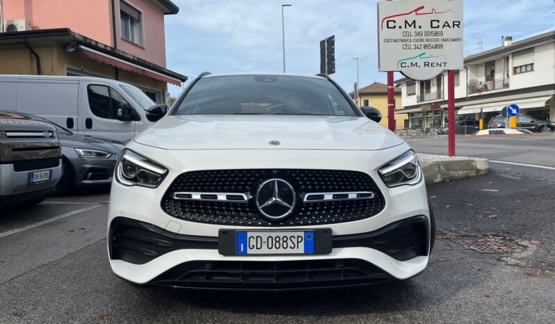 Mercedes-Benz GLA 200 Premium auto pieno