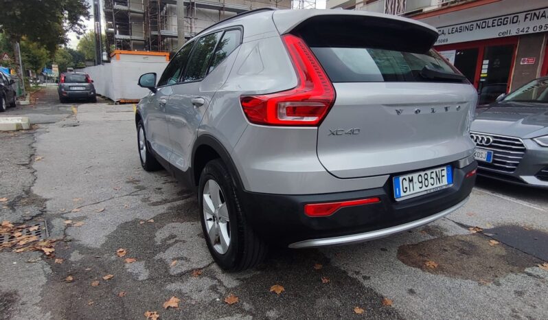 Volvo XC40 2.0 b3 Core auto pieno