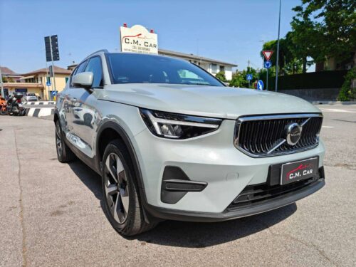 Volvo XC40 2024