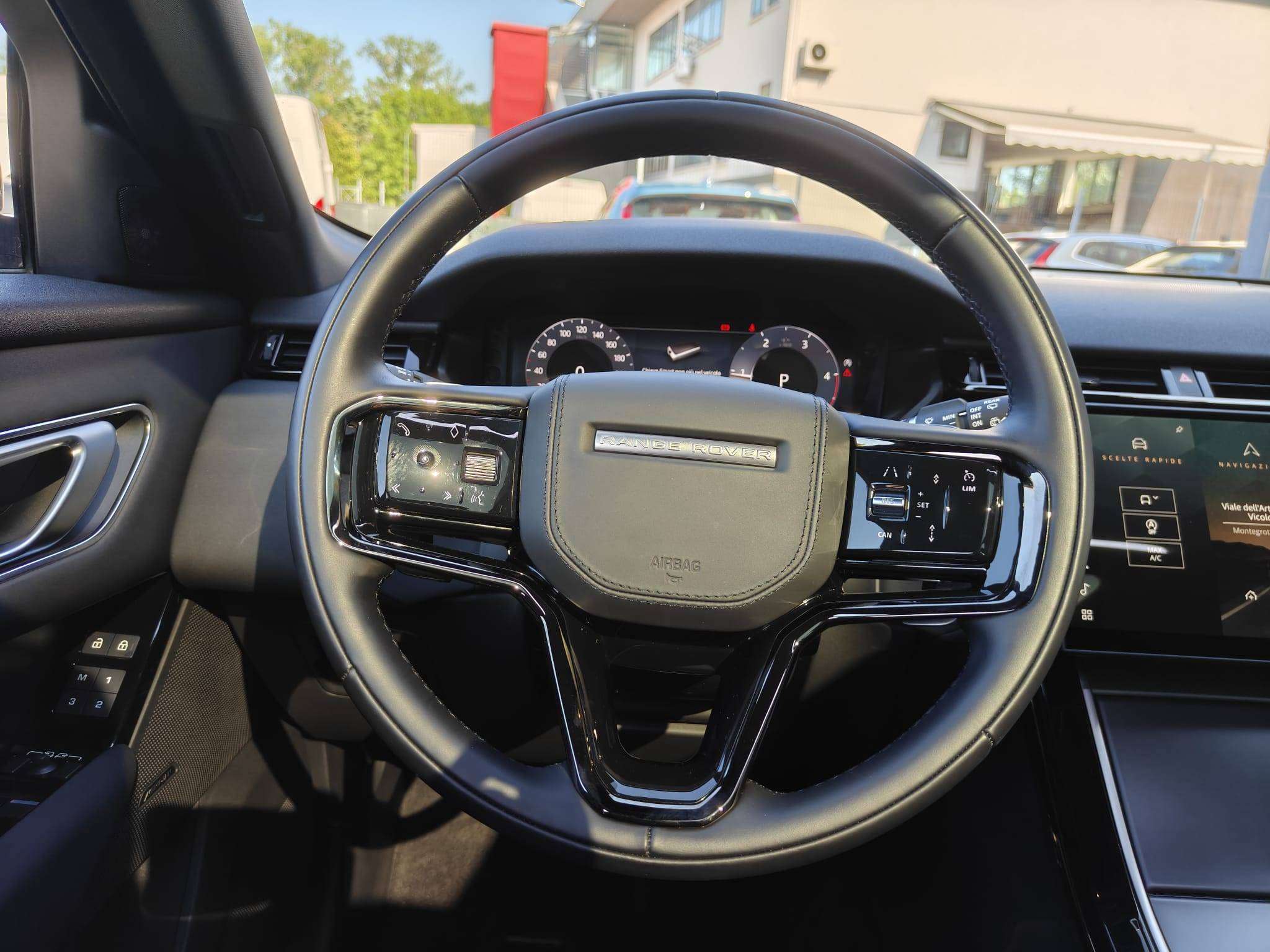 Land Rover Range Rover Velar 2025 - immagine 10