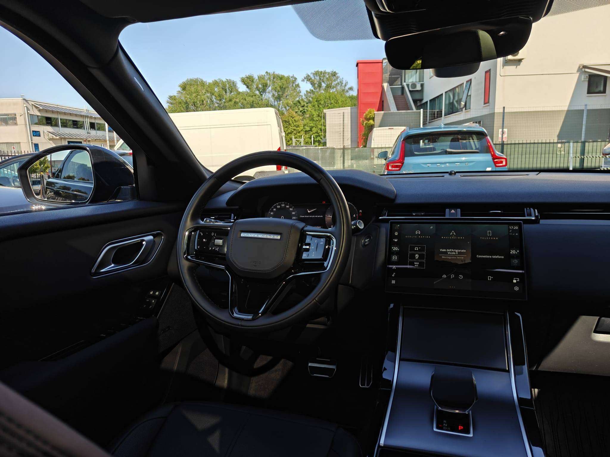 Land Rover Range Rover Velar 2025 - immagine 12