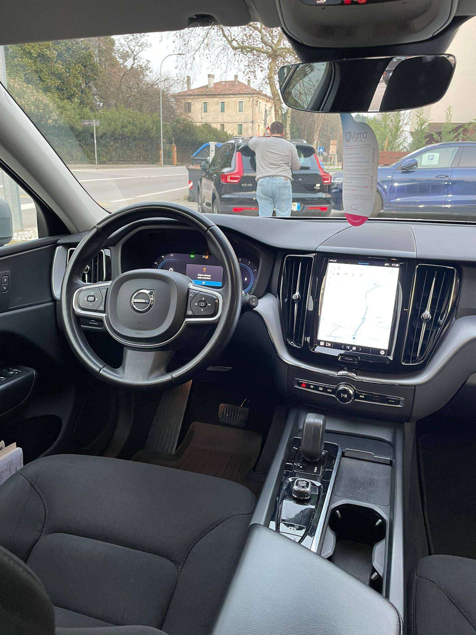 Volvo XC60 2021 - immagine 12
