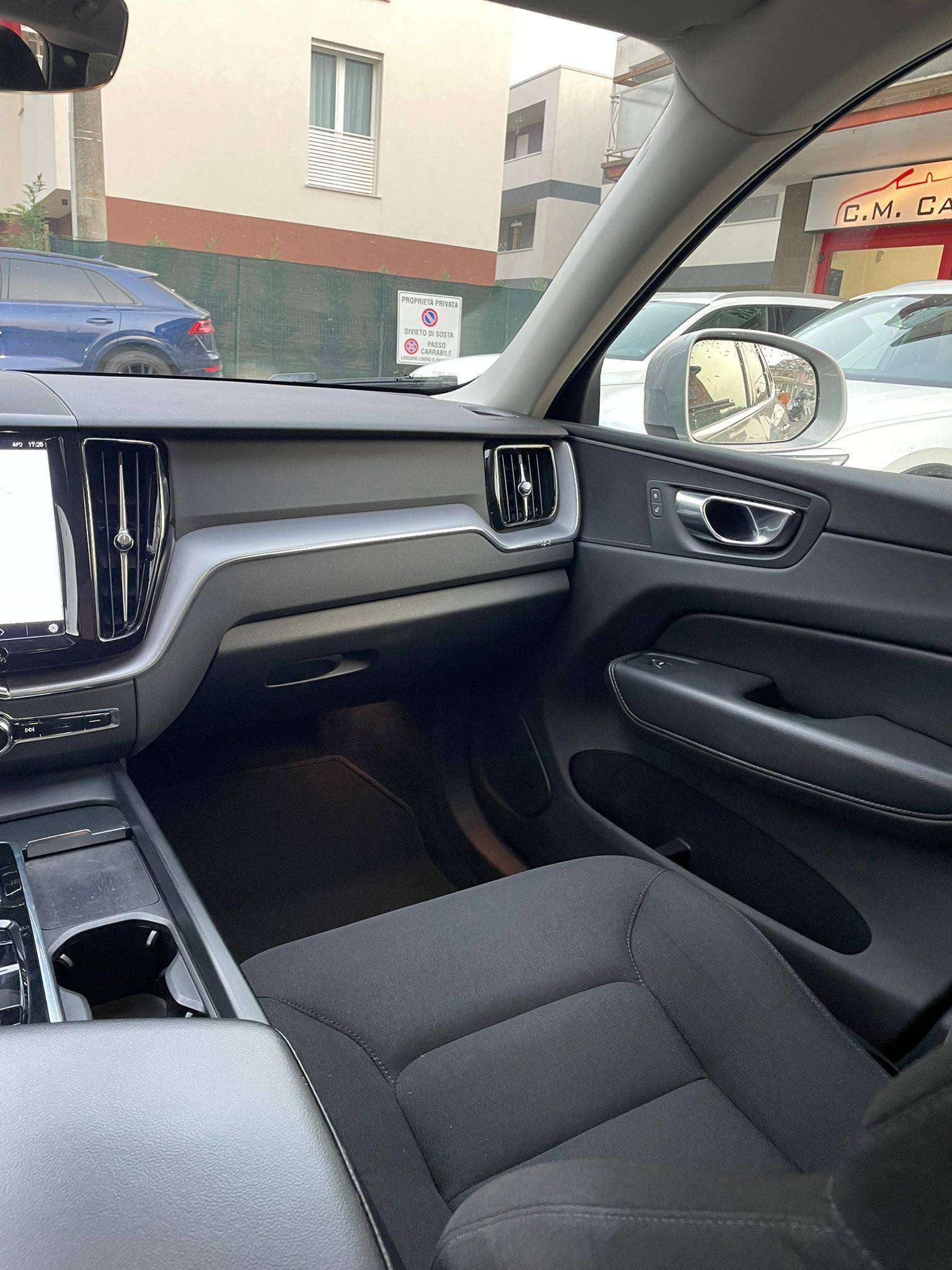 Volvo XC60 2021 - immagine 11