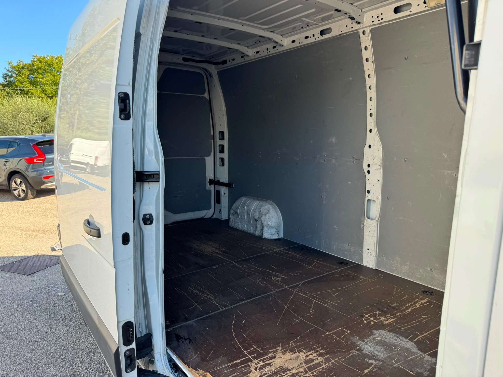 Renault MASTER T35 2.3 DCI 135 PL-TM FURGONE ICE 2022 - immagine 13